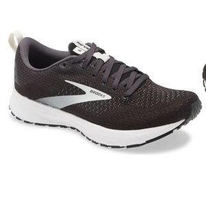 Brooks Revel 4 Hybrid Running Shoe